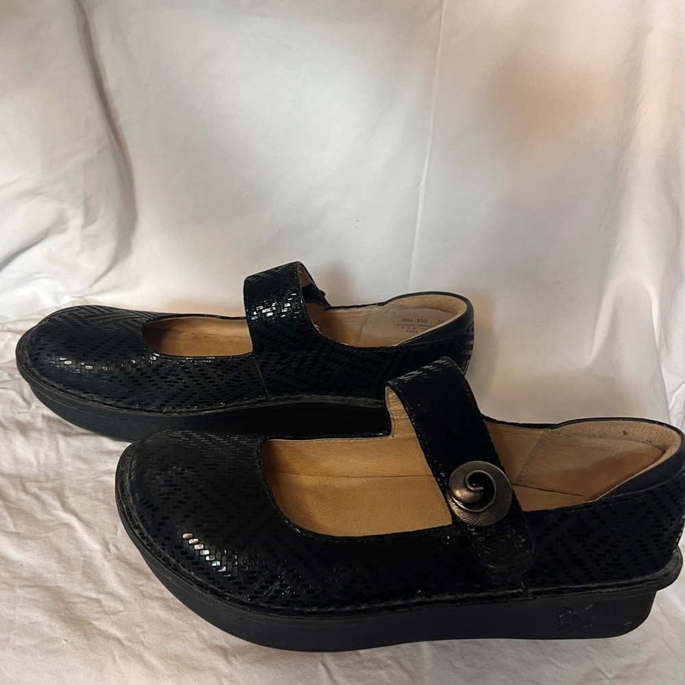Alegria Black Textured Mary Jane with Silver Button Accent - Picture 3 of 7